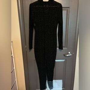 Medium Black
